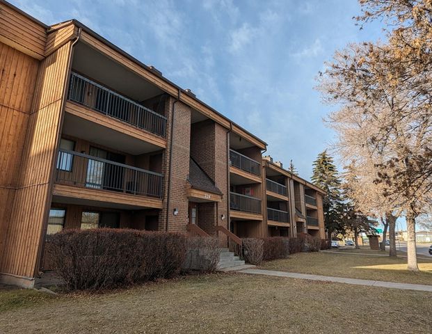 Mainstreet Fairmont Village | 226 Fairmont Drive, Saskatoon - Photo 1