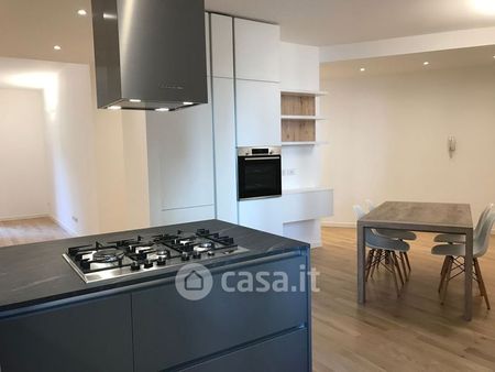 Trilocale in Affitto in Via Piero della Francesca 54 a Milano - Foto 4