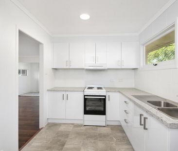 8 Farrar Street, Acacia Ridge QLD 4110 - House For Rent | Domain - Photo 4