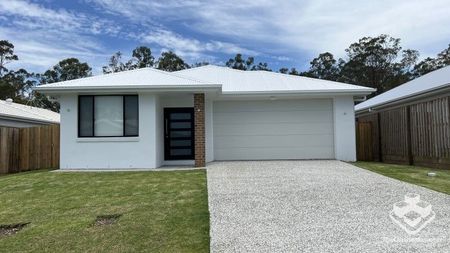 Brand New large 4 Bedroom House in The Village, Jimboomba. - Photo 5