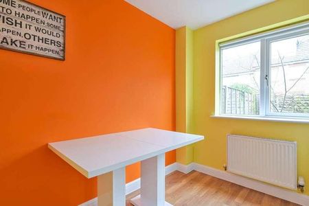 Teal Place, Cheam, SM1 - Photo 3