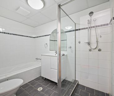 Well Presented Apartment in Prime Westmead Location - Photo 3