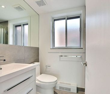 3195 Van Horne Avenue, Montréal, QC - Photo 2