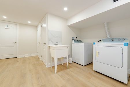 For Lease - 257 Axminster Drive Unit# Bachelor Unit, Richmond Hill, Ontario - Photo 4