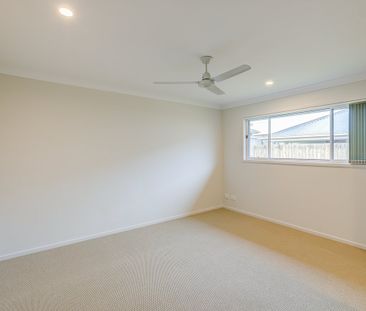 Brand-New Family Home in Park Lane Reserve! - Photo 6