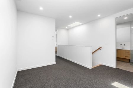 13a Cain Court, Altona. - Photo 2