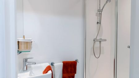 Gold En Suite - Photo 4