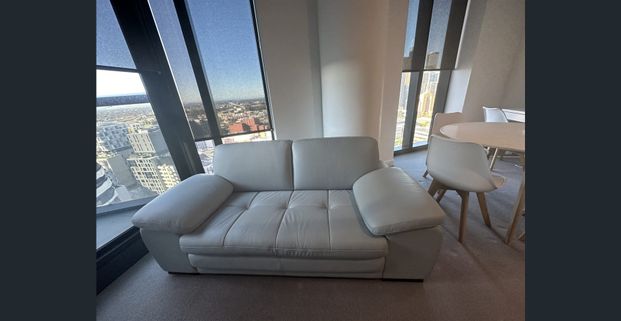 Fully Furnished Luxury Apartment in CBD - Photo 1