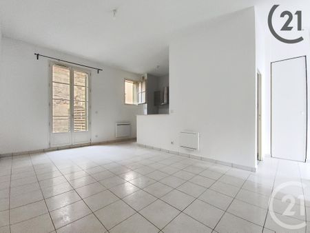 Location Appartement 1 pièce 31m² TROYES 10000 - Photo 2