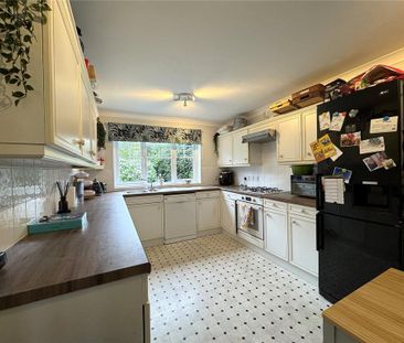3 bedroom detached house to rent - Photo 6