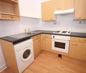 1 bedroom house to rent - Photo 2