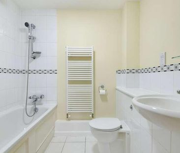 High Court, High Road, Byfleet, Surrey, KT14 - Photo 6