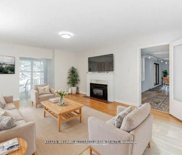 15 York Valley Crescent - Photo 2