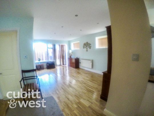 2 bedroom detached bungalow to rent - Photo 1