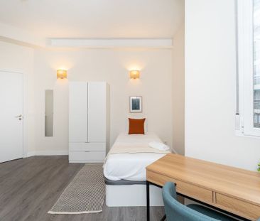 Calle de Blasco de Garay, Madrid, Community of Madrid 28015 - Photo 3