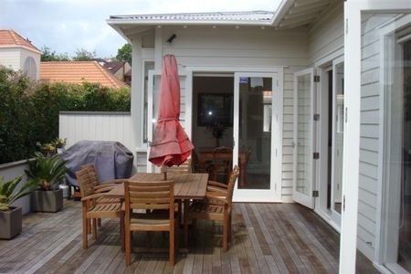 BUNGALOW IN MISSION BAY - Photo 4