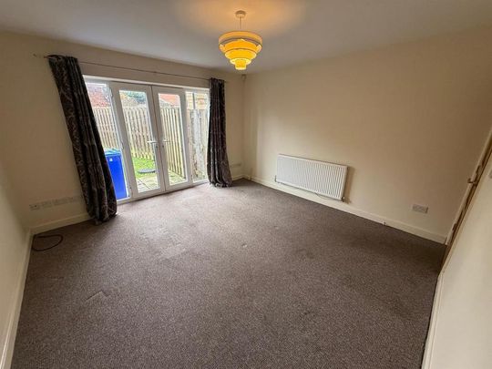 3 bedroom terraced house to rent - Photo 1