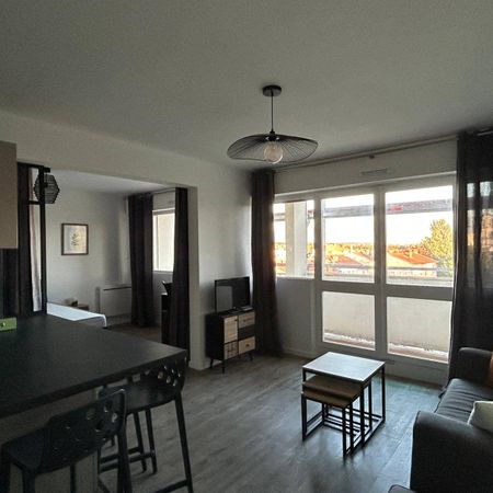 NANCY PROCHE SCIENCE PO BEL F1 BIS MEUBLE DE 36 M2 AVEC BOX FERME - Photo 3