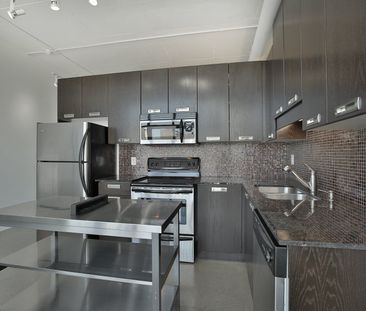 For Lease - 2 Fieldway Road Unit# 1016, Toronto, Ontario - Photo 3
