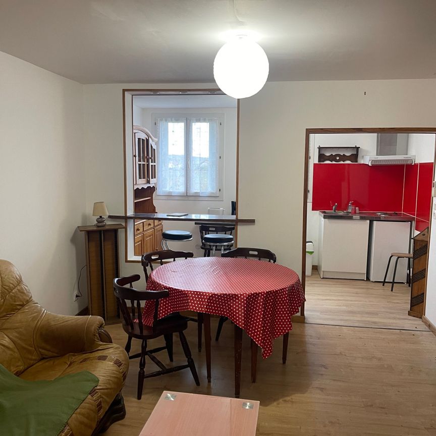 Location Appartement 2 pièces 39m² LE FOUSSERET 31430 - Photo 1