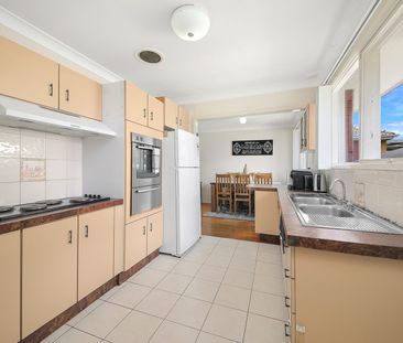 BRICK HOME IN QUIET LOCATION - Photo 2