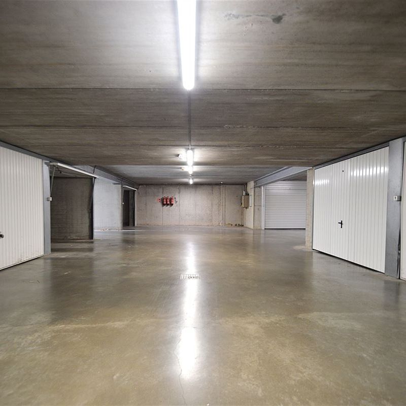 Ruim duplex appartement met garage te huur op toplocatie in Ieper - Foto 1