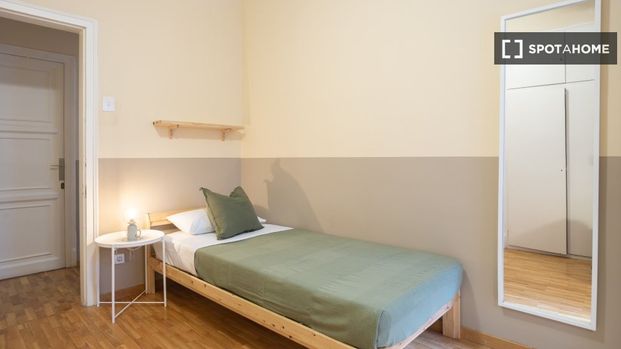 barcelona, Catalonia 08022 - Photo 1