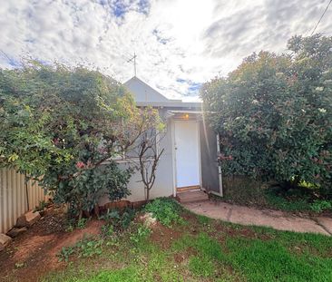 Charming Renovated Cottage in the Heart of Boulder - Photo 5