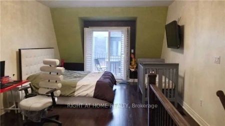 Condo Townhouse For Lease | W9232889 - Photo 5