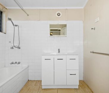 3 Bedroom House plus a study/sunroom - Photo 5