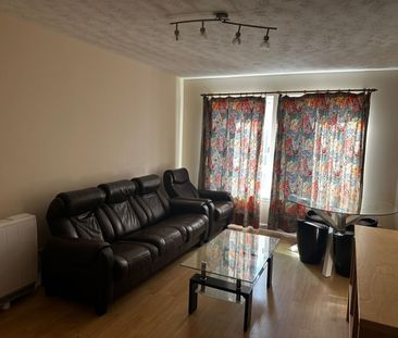 2 Bed Flat, Virginia St, AB11 - Photo 1