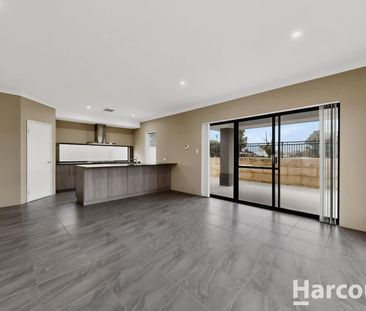 Modern & Well-Appointed Home Backing Onto Parklands - Photo 3