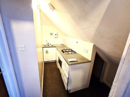 1 bedroom flat to rent - Photo 2