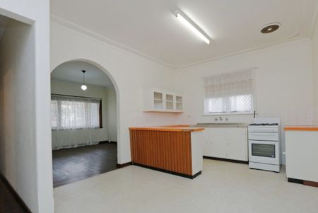 36 Brentham Street, Mount Hawthorn WA 6016 - House For Rent | Domain - Photo 5