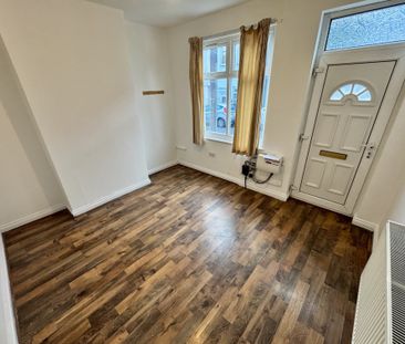 Park Road, Dudley, Netherton - Photo 1