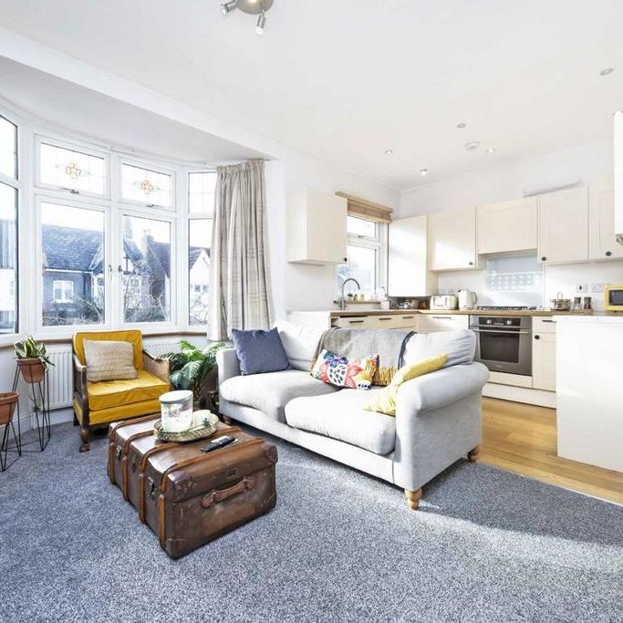 2 bedroom flat to rent - Photo 1