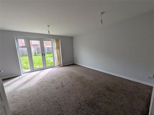 3 bedroom end of terrace house to rent - Photo 1