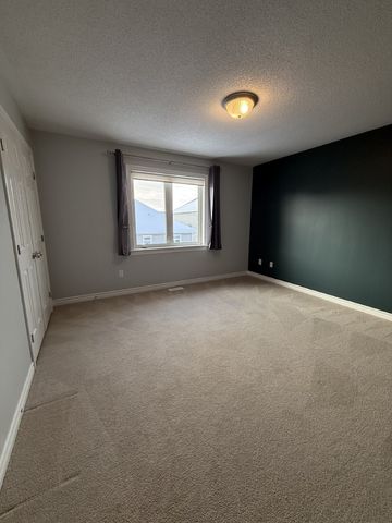 516 Carina Crescent - Photo 3