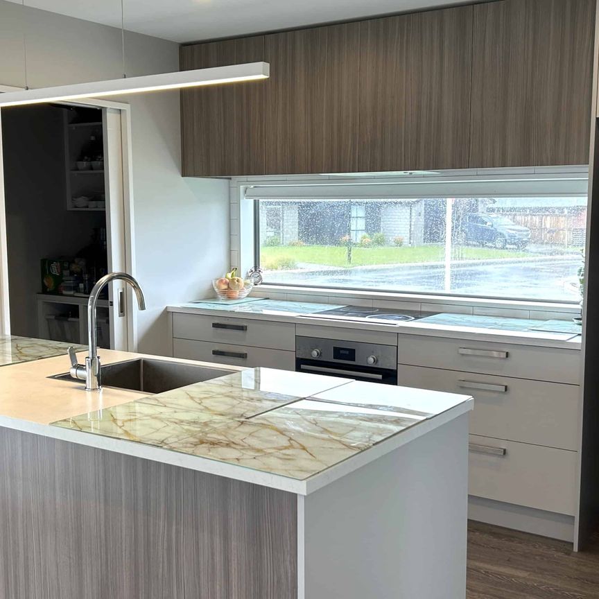 Four Bedroom Home - Photo 1