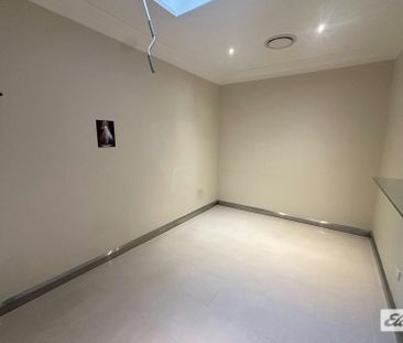 Charming Family Home in a Convenient Location - Photo 6