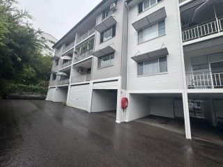 Unbeatable Strand Location - Photo 4