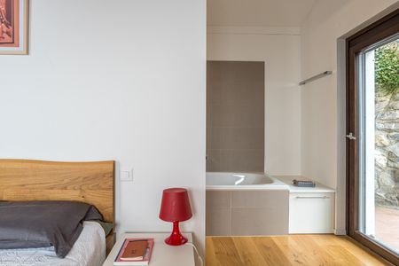 SAGNO: UNA CASA SOSPESA TRA QUIETE E PANORAMA - Photo 4