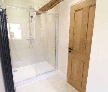 2 bedroom barn conversion to rent - Photo 6