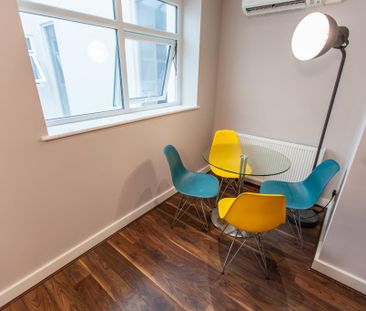 6 bedroom flat to rent - Photo 4