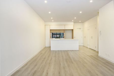 506/8 Aviators Way, Penrith - Photo 2