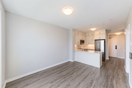 For Lease - 95 Dundas Street Unit# 324, Oakville, Ontario - Photo 3