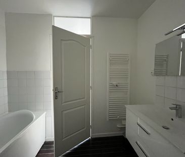 À LOUER – Studio MEUBLÉ de 35.77 m², rue Léon Gambetta réf 5762 - Photo 3