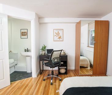 3 bedroom flat share to rent - Photo 1