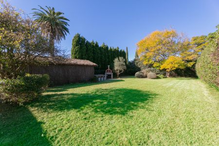 5 Bedroom Home in Blue Chip Location - Photo 5