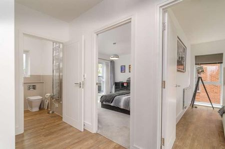 Harry Lemon Court, Beaulieu Park, Cm, CM1 - Photo 4